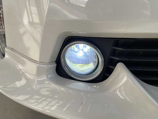 トヨタ プリウス α S 埼玉県 2012(平24)年 7.3万km ホワイトパールクリスタルシャイン モデリスタエアロ　/ガナドールマフラー　/ナビ/　　CD/DVD/BT/フルセグ　/バックカメラ　/クルーズコントロール　/HIDオートライト　/純正16インチアルミホイール　/ETC