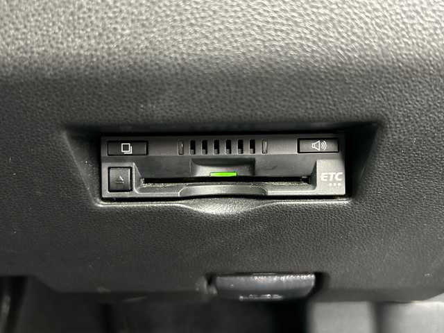 トヨタ パッソ モーダ　Gパッケージ 三重県 2019(平31)年 6.7万km ブラックマイカメタリック /禁煙車//純正ナビ//バックカメラ//スマートアシストIII//衝突回避支援ブレーキ//車線逸脱警報//オートハイビーム//誤発進抑制機能//ビルトインETC//ステアリングスイッチ//アイドリングストップ//前後クリアランスソナー//社外エアロ（F・S・R）//革巻きステアリング//横滑り防止//プッシュスタート//スマートキー