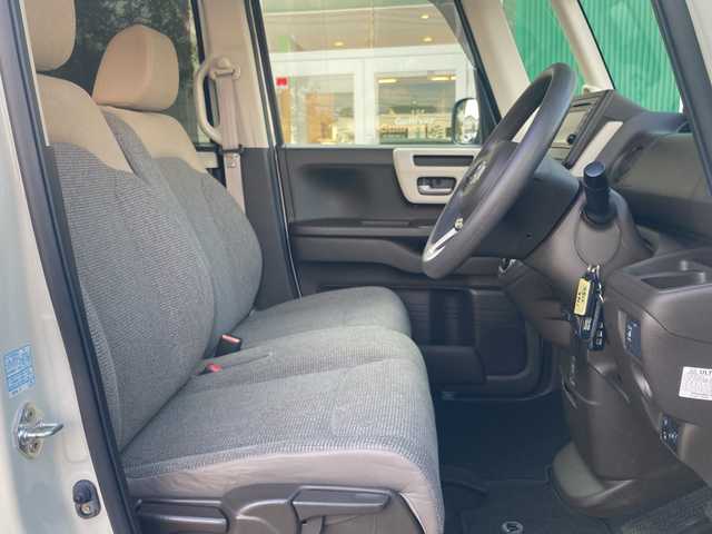 ホンダ Ｎ ＢＯＸ L 岡山県 2021(令3)年 4.5万km プラチナホワイトパール 純正ディスプレイオーディオ/ワンセグTV、Bluetooth、AM、FM/前席シートヒーター/USB充電ポート/バックカメラ/ETC/片側パワースライドドア/オートライト/シートバックテーブル/リアロールサンシェード/ホンダセンシング/レーダークルーズコントロール