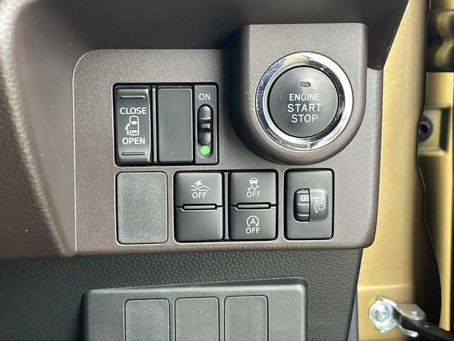 トヨタ タンク X S 秋田県 2017(平29)年 1.5万km インペリアルゴールドクリスタルM 4WD/純正メモリナビ/（BT/CD/TV/AUX）/片側パワースライドドア/スマートアシスト/衝突被害軽減システム/レーンキープアシスト/横滑り防止装置/ハロゲンヘッドライト/オートライト/スマートキー/スペアキー/プッシュスタート/電動格納ミラー/サイドバイザー/純正フロアマット