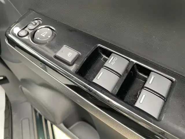ホンダ Ｎ ＯＮＥ プレミアム 石川県 2021(令3)年 7.9万km ブリティッシュグリーンP ホンダセンシング/レーダークルーズ/純正メモリーナビ/バックカメラ/LEDヘッドライト/ドライブレコーダー/スマートキー/プッシュスタート/電動ミラー/ハーフレザーシート/シートヒーター/純正アルミホイール/ステアリングリモコン/オートライト