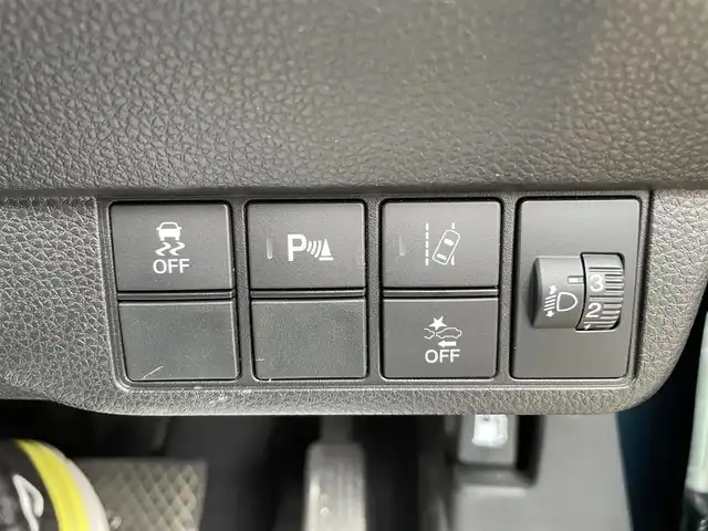 ホンダ Ｎ ＯＮＥ プレミアム 石川県 2021(令3)年 7.9万km ブリティッシュグリーンP ホンダセンシング/レーダークルーズ/純正メモリーナビ/バックカメラ/LEDヘッドライト/ドライブレコーダー/スマートキー/プッシュスタート/電動ミラー/ハーフレザーシート/シートヒーター/純正アルミホイール/ステアリングリモコン/オートライト