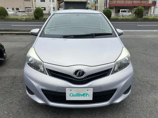 トヨタ ヴィッツ F スマイルエディション 三重県 2012(平24)年 6.5万km ライトパープルマイカ ♪ワンオーナー /♪走行64480km/スマートキー×2/プッシュスタート/純正オーディオ(CD/AUX)/ウィンカーミラー /ヘッドライトレベライザー/プライバシーガラス /フロアマット/ドアバイザー