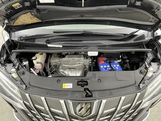 トヨタ アルファード S Cパッケージ 千葉県 2021(令3)年 6万km ブラック 禁煙車/サンルーフ/両側パワースライドドア/モデリスタエアロ/トヨタセーフティーセンス/・プリクラッシュセーフティ/・レーントレーシングアシスト/・パーキングサポートブレーキ/・ロードサインアシスト/・ブラインドスポットモニター/・オートマチックハイビーム/・リヤクロストラフィックアラート/純正10.5インチナビ/・CD/DVD/フルセグTV/Bluetooth/バックカメラ/デジタルインナーミラー/レザーシート/メモリ式パワーシート/シートヒーター/エアシート/オットマン/ステアリングヒーター/電動パーキングブレーキ/オートブレーキホールド/ビルトインETC/パワーバックドア/社外フロアマット/純正18インチアルミホイール/プッシュスタート/スマートキー
