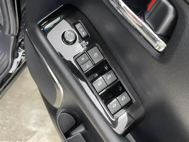 トヨタ アルファード S Cパッケージ 千葉県 2021(令3)年 6万km ブラック 禁煙車/サンルーフ/両側パワースライドドア/モデリスタエアロ/トヨタセーフティーセンス/・プリクラッシュセーフティ/・レーントレーシングアシスト/・パーキングサポートブレーキ/・ロードサインアシスト/・ブラインドスポットモニター/・オートマチックハイビーム/・リヤクロストラフィックアラート/純正10.5インチナビ/・CD/DVD/フルセグTV/Bluetooth/バックカメラ/デジタルインナーミラー/レザーシート/メモリ式パワーシート/シートヒーター/エアシート/オットマン/ステアリングヒーター/電動パーキングブレーキ/オートブレーキホールド/ビルトインETC/パワーバックドア/社外フロアマット/純正18インチアルミホイール/プッシュスタート/スマートキー