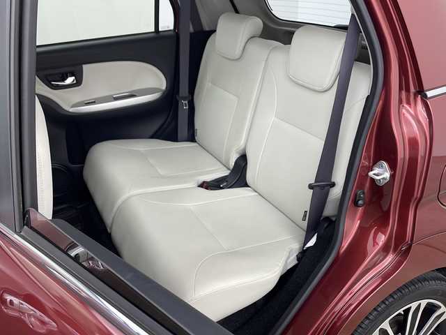 ダイハツ キャスト スタイル GプライムコレSAⅡ 兵庫県 2016(平28)年 3.9万km ファイアークォーツレッドM ・社外ナビ（AVIC-RW300）/TV/CD/DVD/SD/・バックカメラ/・ETC/・スマートアシストII/衝突警報/衝突回避支援ブレーキ機能/車線逸脱警報機能/誤発進抑制制御機能/先行車発進お知らせ機能/・アイドリングストップ/・合成皮革シート/・シートヒーター/・ステアリングスイッチ/・純正15インチアルミホイール/・純正フロアマット/・プッシュスタート/・スマートキー