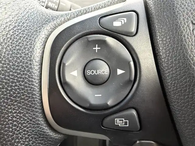 ホンダ フリード ハイブリット EX 愛知県 2019(平31)年 3.4万km ホワイトオーキッドパール 純正ナビ　/バックカメラ　/衝突軽減ブレーキ　/レーダークルーズ　/ワイパーデアイザー　/シートヒーター　/ハーフレザーシート　/ＥＴＣ/ドラレコ　/両側パワースライドドア　/LEDオートライト　/純正アルミホイール/スマートキー