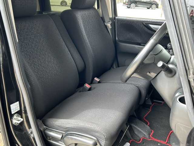 ホンダ Ｎ ＢＯＸ カスタムG SSブラックスタイル 静岡県 2017(平29)年 5.1万km クリスタルブラックパール 純正ナビ　/バックカメラ　/両側パワースライドア　/衝突軽減ブレーキ　/ＥＴＣ　/ドライブレコーダー　/ＨＩＤヘッドライト　/純正１４アルミホイール　/シートヒーター　/スマートキー　/プッシュスタート/横滑り防止装置/アイドリングストップ/Bluetooth/オートライト