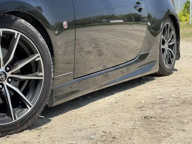 トヨタ ８６ GT 兵庫県 2018(平30)年 4.8万km クリスタルブラックシリカ モデリスタエアロ(F/S/RU)/柿本マフラー/社外車高調/クリスタルアイテールランプ/社外ナビ/バックカメラ/ETC/LEDヘッドライト/スマートキー/プッシュスタート