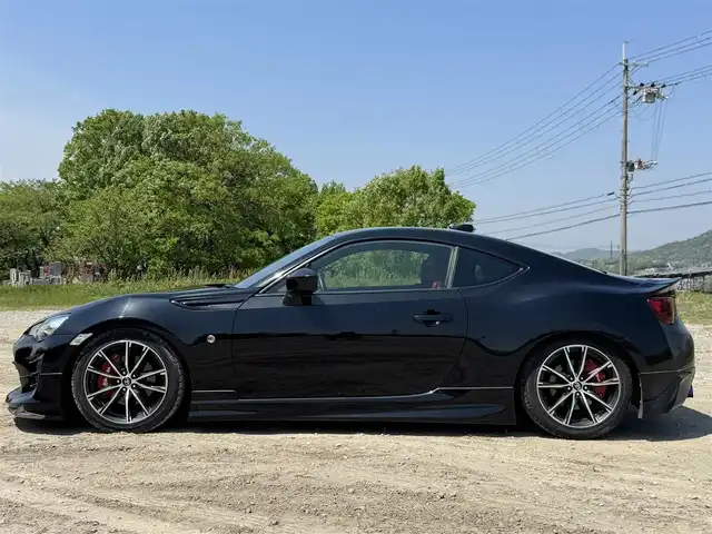 トヨタ ８６ GT 兵庫県 2018(平30)年 4.8万km クリスタルブラックシリカ モデリスタエアロ(F/S/RU)/柿本マフラー/社外車高調/クリスタルアイテールランプ/社外ナビ/バックカメラ/ETC/LEDヘッドライト/スマートキー/プッシュスタート