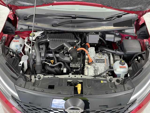 日産 オーラ G 宮城県 2022(令4)年 6.2万km ガーネットレッド/スーパーブラック 2トーン プロパイロット/車線逸脱警報/アダプティブヘッドライト/ブラインドスポットモニター/ＢＯＳＥサウンド/純正９型ナビ/BT.USB.HDMI/全周囲カメラ/フルセグTV/ＥＴＣ２．０/デジタルインナーミラー/ドラレコF/革巻ステアリング/ステアリングスイッチ/電動パーキングブレーキ/プッシュスタート/スマートキー/純正フロアマッド/ハーフレザーシート/純正１７インチAW/LEDヘッドライト/LEDフォグランプ/横滑り防止機能