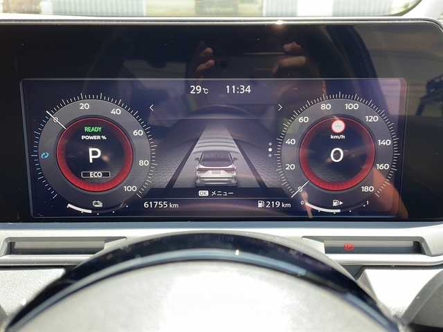 日産 オーラ G 宮城県 2022(令4)年 6.2万km ガーネットレッド/スーパーブラック 2トーン プロパイロット/車線逸脱警報/アダプティブヘッドライト/ブラインドスポットモニター/ＢＯＳＥサウンド/純正９型ナビ/BT.USB.HDMI/全周囲カメラ/フルセグTV/ＥＴＣ２．０/デジタルインナーミラー/ドラレコF/革巻ステアリング/ステアリングスイッチ/電動パーキングブレーキ/プッシュスタート/スマートキー/純正フロアマッド/ハーフレザーシート/純正１７インチAW/LEDヘッドライト/LEDフォグランプ/横滑り防止機能