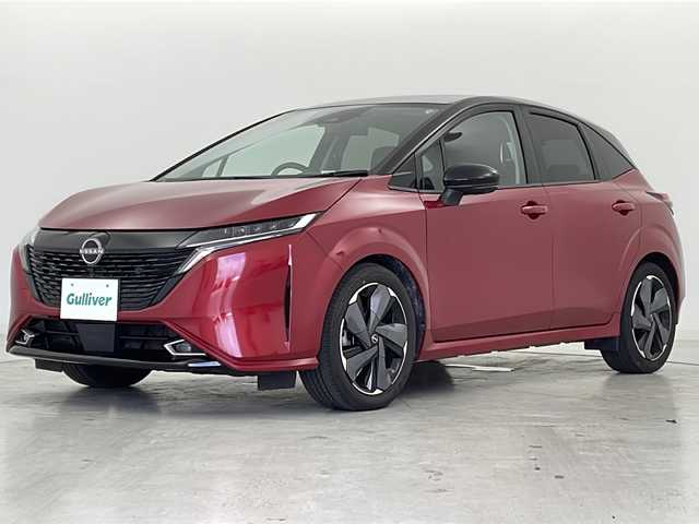 日産 オーラ G 宮城県 2022(令4)年 6.2万km ガーネットレッド/スーパーブラック 2トーン プロパイロット/車線逸脱警報/アダプティブヘッドライト/ブラインドスポットモニター/ＢＯＳＥサウンド/純正９型ナビ/BT.USB.HDMI/全周囲カメラ/フルセグTV/ＥＴＣ２．０/デジタルインナーミラー/ドラレコF/革巻ステアリング/ステアリングスイッチ/電動パーキングブレーキ/プッシュスタート/スマートキー/純正フロアマッド/ハーフレザーシート/純正１７インチAW/LEDヘッドライト/LEDフォグランプ/横滑り防止機能