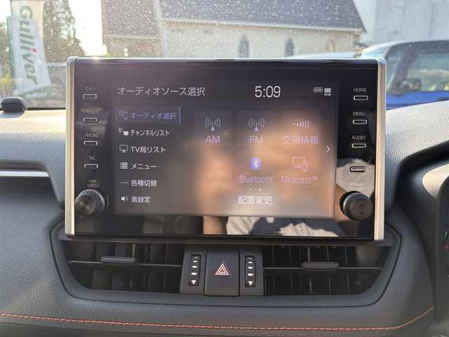 トヨタ ＲＡＶ４ アドベンチャー 三重県 2020(令2)年 1.9万km アッシュグレーメタリック/アーバンカーキ パノラマムーンルーフ/ツートンカラー/寒冷地仕様/ステアリングヒーターセット（ステアリングヒーター/快適温熱シート（運転席/助手席）/シートベンチレーション（助手席））/パノラミックビューモニターセット（パノラマミックビューモニター/カメラ付きドアミラー/ブラインドスポットモニター/リアクロストラフィックブレーキ/ドアミラー足元照明）/9インチディスプレイオーディオ（Bluetooth/TV/AM/FM/USB/Miracast）/セーフティセンス（プリクラッシュセーフティ/レーントレーシングアシストボート/レーダークルーズコントロール/オートマチックハイビーム/ロードサインアシスト）/デジタルインナーミラー/ドライブレコーダー（前後）/ETC2.0/オレンジステッチ入ブラック合皮スポーティシート/パワーシート（運転席）/パワーバックドア/USBポート/オプティトロンメーター（自発光式アナログメーター）/7インチマルチインフォメーション/サテンメッキ加飾付革巻きステアリングホイール/サテンメッキ加飾付革巻きシフトノブ/アクセサリーコンセント(ラゲッジルーム)/スペアキー