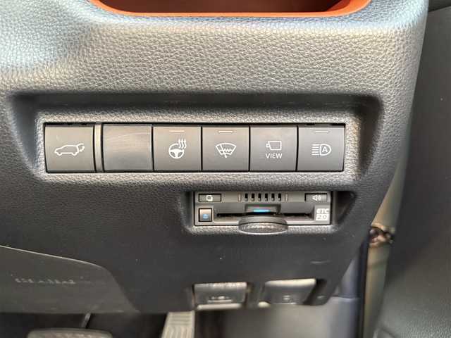 トヨタ ＲＡＶ４ アドベンチャー 三重県 2020(令2)年 1.9万km アッシュグレーメタリック/アーバンカーキ パノラマムーンルーフ/ツートンカラー/寒冷地仕様/ステアリングヒーターセット（ステアリングヒーター/快適温熱シート（運転席/助手席）/シートベンチレーション（助手席））/パノラミックビューモニターセット（パノラマミックビューモニター/カメラ付きドアミラー/ブラインドスポットモニター/リアクロストラフィックブレーキ/ドアミラー足元照明）/9インチディスプレイオーディオ（Bluetooth/TV/AM/FM/USB/Miracast）/セーフティセンス（プリクラッシュセーフティ/レーントレーシングアシストボート/レーダークルーズコントロール/オートマチックハイビーム/ロードサインアシスト）/デジタルインナーミラー/ドライブレコーダー（前後）/ETC2.0/オレンジステッチ入ブラック合皮スポーティシート/パワーシート（運転席）/パワーバックドア/USBポート/オプティトロンメーター（自発光式アナログメーター）/7インチマルチインフォメーション/サテンメッキ加飾付革巻きステアリングホイール/サテンメッキ加飾付革巻きシフトノブ/アクセサリーコンセント(ラゲッジルーム)/スペアキー