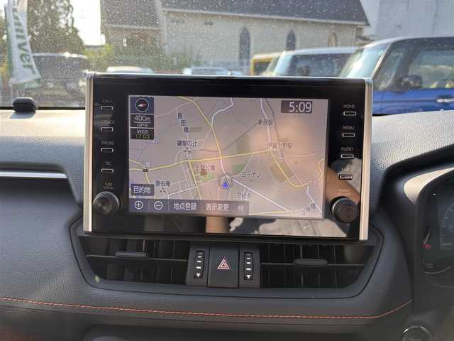 トヨタ ＲＡＶ４ アドベンチャー 三重県 2020(令2)年 1.9万km アッシュグレーメタリック/アーバンカーキ パノラマムーンルーフ/ツートンカラー/寒冷地仕様/ステアリングヒーターセット（ステアリングヒーター/快適温熱シート（運転席/助手席）/シートベンチレーション（助手席））/パノラミックビューモニターセット（パノラマミックビューモニター/カメラ付きドアミラー/ブラインドスポットモニター/リアクロストラフィックブレーキ/ドアミラー足元照明）/9インチディスプレイオーディオ（Bluetooth/TV/AM/FM/USB/Miracast）/セーフティセンス（プリクラッシュセーフティ/レーントレーシングアシストボート/レーダークルーズコントロール/オートマチックハイビーム/ロードサインアシスト）/デジタルインナーミラー/ドライブレコーダー（前後）/ETC2.0/オレンジステッチ入ブラック合皮スポーティシート/パワーシート（運転席）/パワーバックドア/USBポート/オプティトロンメーター（自発光式アナログメーター）/7インチマルチインフォメーション/サテンメッキ加飾付革巻きステアリングホイール/サテンメッキ加飾付革巻きシフトノブ/アクセサリーコンセント(ラゲッジルーム)/スペアキー