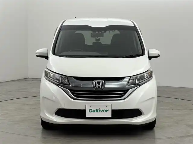 ホンダ フリード＋ ハイブリット EX 福岡県 2018(平30)年 6.1万km ホワイトオーキッドパール 純正ナビ　/デジタルルームミラー　/両側パワースライドドア　/ＥＴＣ　/ドライブレコーダー　/バックカメラ　/レーダークルーズコントロール　/衝突軽減被害システム　/レーンキープ　/シートヒーター　/純正１５インチＡＷ