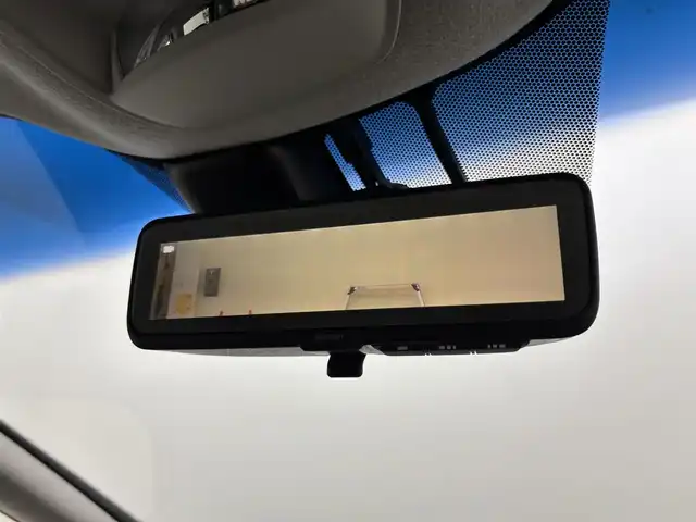 ホンダ フリード＋ ハイブリット EX 福岡県 2018(平30)年 6.1万km ホワイトオーキッドパール 純正ナビ　/デジタルルームミラー　/両側パワースライドドア　/ＥＴＣ　/ドライブレコーダー　/バックカメラ　/レーダークルーズコントロール　/衝突軽減被害システム　/レーンキープ　/シートヒーター　/純正１５インチＡＷ