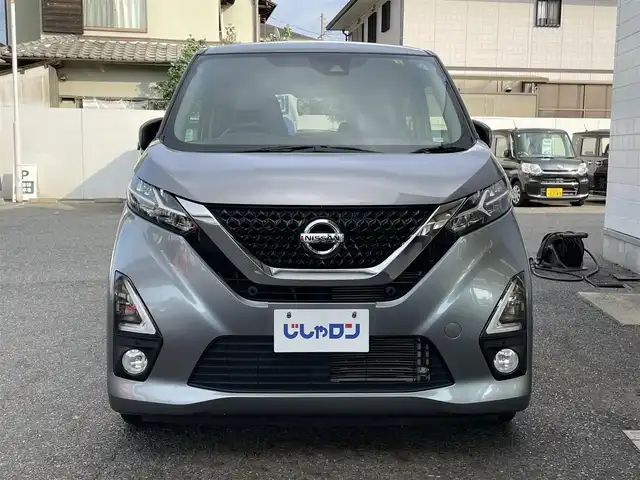 日産 デイズ HWS X プロパイロットED 滋賀県 2019(令1)年 6.4万km チタニウムグレーメタリック (株)IDOMが運営する【じしゃロン草津店】の自社ローン専用車両になりますこちらは現金またはオートローンご利用時の価格です。自社ローンご希望の方は別途その旨お申付け下さい/追従走行クルーズコントロール/コーナーセンサー/全方位カメラ/クルーズコントロール/純正14インチアルミホイール/横滑り防止装置/盗難防止装置/アイドリングストップ/プッシュスタート/スマートキー/スペアキー1本/ステアリングスイッチ/ドアバイザー