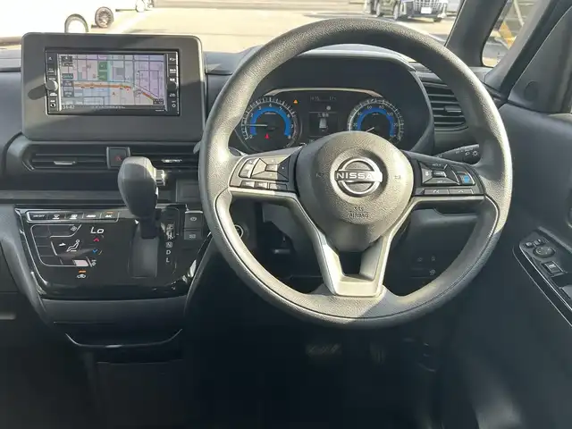 日産 ルークス 鳥取県 2023(令5)年 3.8万km ホワイトパール 純正ナビ/CD/BT/USB/全方位カメラ/ビルトインETC/前方ドライブレコーダー/衝突軽減ブレーキ/プロパイロット/LEDヘッドライト/フォグライト/純正14インチアルミホイール/プッシュエンジンスタート/アイドリングストップ/フロアマット/取扱説明書/スペアキー