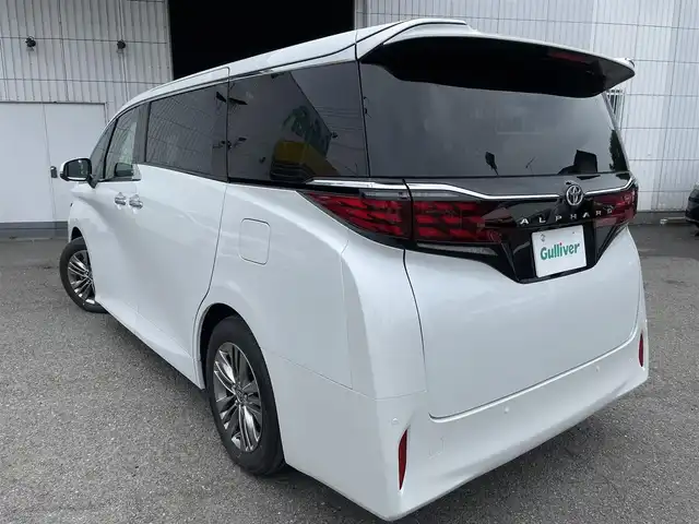 トヨタ アルファード Z 神奈川県 2024(令6)年 0.1万km未満 プラチナホワイトパールマイカ ワンオーナー/純正ナビ/フルセグTV/パノラマビューカメラ/デジタルインナーミラー/プリクラセーフティシステム/レーントレーシングアシスト/レーンチェンジアシスト/レーンディパーチャーアラート/プロアクティブドライビングアシスト/ロードサインアシスト/レーダークルーズコントロール/パーキングサポートブレーキ/黒レザーシート/シートヒーター＆シートベンチレーター/両側パワースライドドア/パワーバックドア/電動チルトステアリング/ステアリングヒーター/スペアタイヤー/置くだけワイヤレス充電/ビルトイン」ETC/保証書/スマートキー