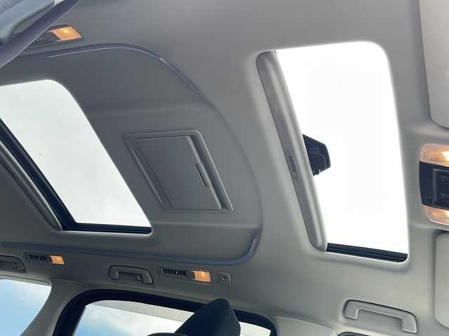 トヨタ ヴェルファイア Z Aエディション 栃木県 2017(平29)年 16.7万km ホワイトパールクリスタルシャイン 純正ナビ/Ｂｌｕｅｔｏｏｔｈ/バックカメラ/フリップダウンモニター/サンルーフ/三列シート/オットマン/ウォークスルー/両側パワースライドドア/スペアキー/ＥＴＣ２．０/純正ホイール/ＡＢＳ/横滑り防止機能/コーナーセンサー/盗難防止機能/衝突被害軽減システム/レーンキープアシスト/LEDヘッドライト