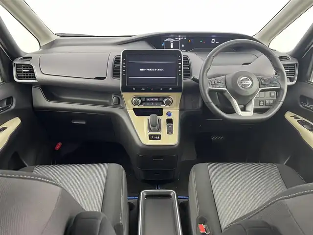 日産 セレナ e－パワー ハイウェイスター V 埼玉県 2020(令2)年 2万km ブリリアントホワイトパール 純正ナビ/全方位カメラ/ETC/前後ドライブレコーダー/プロパイロット/ブラインドスポットモニター/車線逸脱警報/標識認識機能/駐車支援システム/電子パーキングシステム/オートブレーキホールド/ウィンカーミラー/フロントフォグランプ/プッシュスタート/ステアリングリモコン/ロールサンシェード/両側パワースライドドア/純正フロアマット/純正ドアバイザー/純正16インチアルミホイール