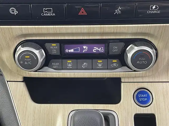 日産 セレナ e－パワー ハイウェイスター V 埼玉県 2020(令2)年 2万km ブリリアントホワイトパール 純正ナビ/全方位カメラ/ETC/前後ドライブレコーダー/プロパイロット/ブラインドスポットモニター/車線逸脱警報/標識認識機能/駐車支援システム/電子パーキングシステム/オートブレーキホールド/ウィンカーミラー/フロントフォグランプ/プッシュスタート/ステアリングリモコン/ロールサンシェード/両側パワースライドドア/純正フロアマット/純正ドアバイザー/純正16インチアルミホイール