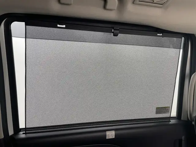日産 セレナ e－パワー ハイウェイスター V 埼玉県 2020(令2)年 2万km ブリリアントホワイトパール 純正ナビ/全方位カメラ/ETC/前後ドライブレコーダー/プロパイロット/ブラインドスポットモニター/車線逸脱警報/標識認識機能/駐車支援システム/電子パーキングシステム/オートブレーキホールド/ウィンカーミラー/フロントフォグランプ/プッシュスタート/ステアリングリモコン/ロールサンシェード/両側パワースライドドア/純正フロアマット/純正ドアバイザー/純正16インチアルミホイール