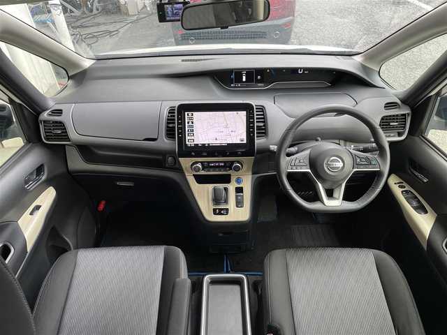 日産 セレナ e－パワー ハイウェイスター V 東京都 2020(令2)年 2万km ブリリアントホワイトパール 純正ナビ/全方位カメラ/ETC2.0/前後ドライブレコーダー/プロパイロット/ブラインドスポットモニター/車線逸脱警報/標識認識機能/駐車支援システム/電子パーキングシステム/オートブレーキホールド/ウィンカーミラー/フロントフォグランプ/プッシュスタート/ステアリングリモコン/ロールサンシェード/両側パワースライドドア/純正フロアマット/純正ドアバイザー/純正16インチアルミホイール