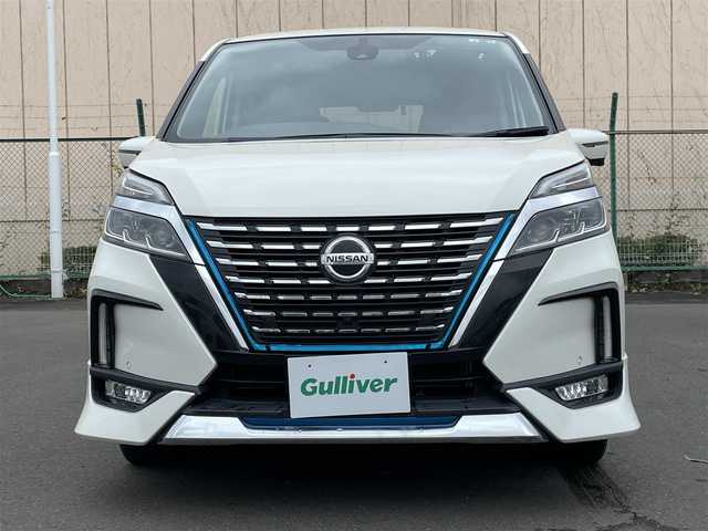 日産 セレナ e－パワー ハイウェイスター V 東京都 2020(令2)年 2万km ブリリアントホワイトパール 純正ナビ/全方位カメラ/ETC2.0/前後ドライブレコーダー/プロパイロット/ブラインドスポットモニター/車線逸脱警報/標識認識機能/駐車支援システム/電子パーキングシステム/オートブレーキホールド/ウィンカーミラー/フロントフォグランプ/プッシュスタート/ステアリングリモコン/ロールサンシェード/両側パワースライドドア/純正フロアマット/純正ドアバイザー/純正16インチアルミホイール