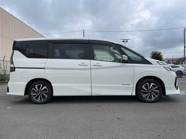 日産 セレナ e－パワー ハイウェイスター V 東京都 2020(令2)年 2万km ブリリアントホワイトパール 純正ナビ/全方位カメラ/ETC2.0/前後ドライブレコーダー/プロパイロット/ブラインドスポットモニター/車線逸脱警報/標識認識機能/駐車支援システム/電子パーキングシステム/オートブレーキホールド/ウィンカーミラー/フロントフォグランプ/プッシュスタート/ステアリングリモコン/ロールサンシェード/両側パワースライドドア/純正フロアマット/純正ドアバイザー/純正16インチアルミホイール