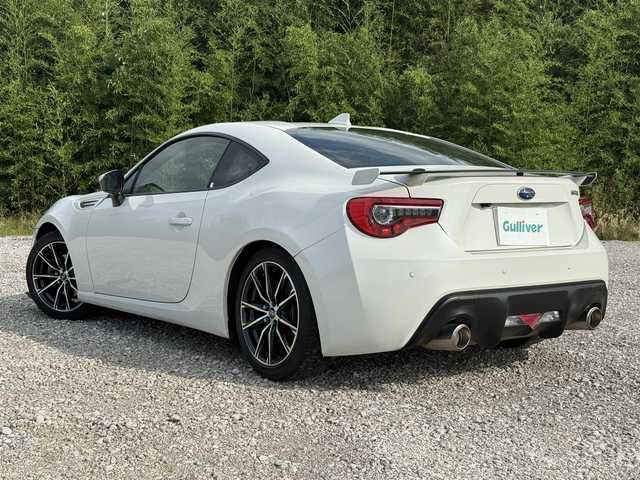 スバル ＢＲＺ S 兵庫県 2017(平29)年 5.6万km クリスタルホワイトP STIFエアロ/トランクスポイラー/ブリッツ車高調/純正ナビ/バックモニター/フルセグTV/純正アルミホイール/LEDヘッドライト/クリアランスソナー/ハーフレザーシート/スマートキー/プッシュスタート/革巻きステアリング