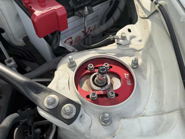 スバル ＢＲＺ S 兵庫県 2017(平29)年 5.6万km クリスタルホワイトP STIFエアロ/トランクスポイラー/ブリッツ車高調/純正ナビ/バックモニター/フルセグTV/純正アルミホイール/LEDヘッドライト/クリアランスソナー/ハーフレザーシート/スマートキー/プッシュスタート/革巻きステアリング