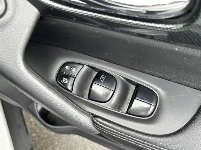 日産 エクストレイル ハイブリッド 20X エマージェンシーブレーキ 宮城県 2016(平28)年 10.9万km ブリリアントシルバー 登録時走行距離108425km/ＳＤナビ/フルセグＴＶ/ＣＤ／Ｂｌｕｅｔｏｏｔｈ/電動リアゲート/電格ミラー/純正フロアマット/レザーシート/シートヒーター/純正アルミホイール/レーンキープ/オートライト/コーンーセンサー