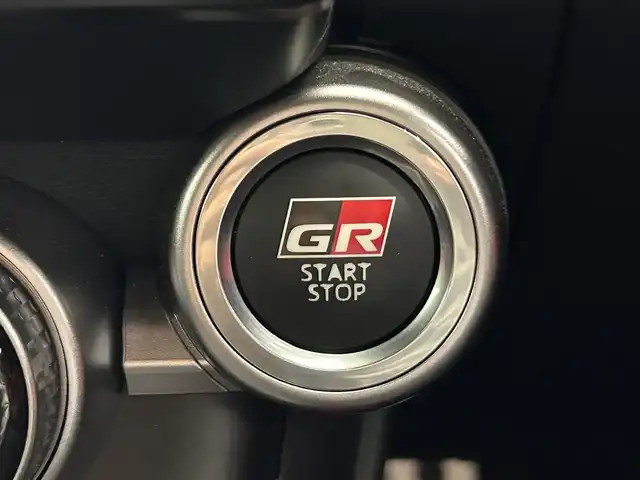 トヨタ ＧＲ８６ RZ 鹿児島県 2024(令6)年 1.1万km 赤 禁煙車/ワンオーナー/ＧＲフルエアロ/ナビ/フルセグＴＶ/バックカメラ/衝突軽減ブレーキ/ＥＴＣ/クルーズコントロール/シートヒーター/横滑り防止装置/コーナーセンサー/レーンキープアシスト/ＬＥＤヘッドライト