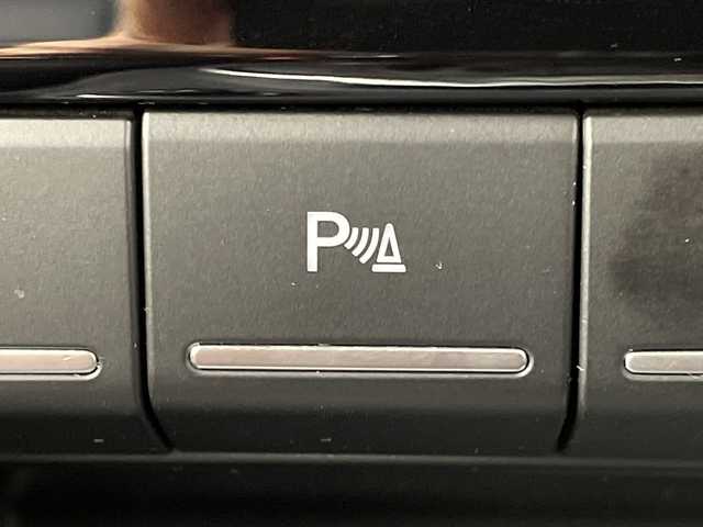 フォルクスワーゲン ザ・ビートル Rラインマイスター 岐阜県 2019(令1)年 6.6万km 黒 7インチナビ/　(TV/CD/DVD/Bluetooth/SD/USB/VTR/iPod)/革巻きステアリング/ステアリングリモコン/パドルシフト/HIDヘッドライト/オートライト/ヘッドライトレベライザー/黒革シート/シートヒーター(D/N席)/防眩ミラー/リアトラフィック/ブラインドスポットビューモニター/コーナーセンサー/スマートキー/プッシュスタート/スペアキー