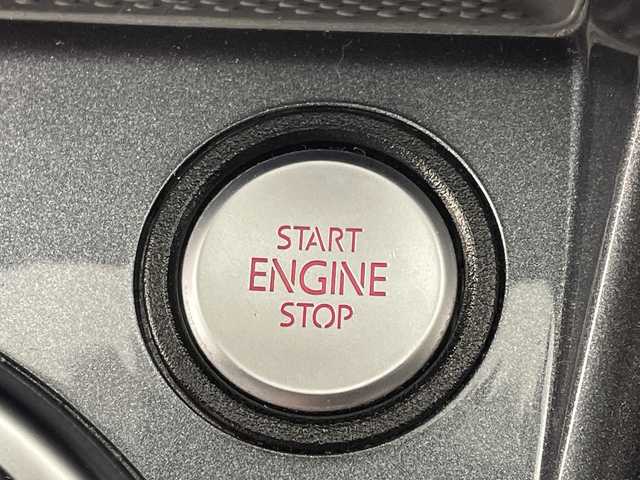 フォルクスワーゲン ザ・ビートル Rラインマイスター 岐阜県 2019(令1)年 6.6万km 黒 7インチナビ/　(TV/CD/DVD/Bluetooth/SD/USB/VTR/iPod)/革巻きステアリング/ステアリングリモコン/パドルシフト/HIDヘッドライト/オートライト/ヘッドライトレベライザー/黒革シート/シートヒーター(D/N席)/防眩ミラー/リアトラフィック/ブラインドスポットビューモニター/コーナーセンサー/スマートキー/プッシュスタート/スペアキー