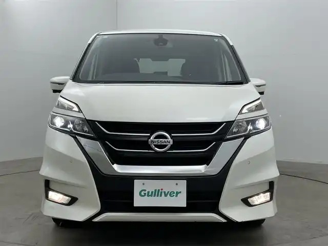 日産 セレナ ハイウェイスター Vセレクション 岡山県 2018(平30)年 5.8万km ブリリアントホワイトパール 純正9インチナビ/（CD/DVD/ブルーレイ/BT/フルセグ/USB）/型番：MM518D-L /純正11インチフリップダウンモニター /衝突軽減ブレーキ /両側電動スライド /アラウンドビューモニター /ビルトインETC /LEDヘッドライト /フォグランプ/オートライト/クルーズコントロール /ドライブレコーダー/コーナーセンサー/プッシュスタート/純正アルミホイール/新車保証書/取扱説明書/スペアキー×１