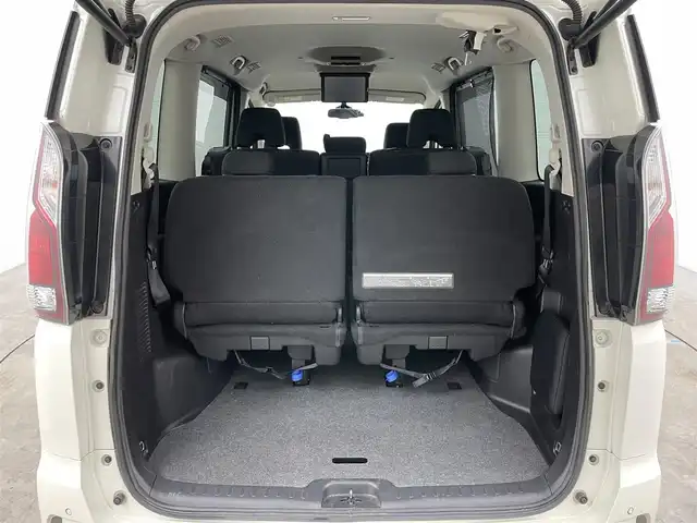 日産 セレナ ハイウェイスター Vセレクション 岡山県 2018(平30)年 5.8万km ブリリアントホワイトパール 純正9インチナビ/（CD/DVD/ブルーレイ/BT/フルセグ/USB）/型番：MM518D-L /純正11インチフリップダウンモニター /衝突軽減ブレーキ /両側電動スライド /アラウンドビューモニター /ビルトインETC /LEDヘッドライト /フォグランプ/オートライト/クルーズコントロール /ドライブレコーダー/コーナーセンサー/プッシュスタート/純正アルミホイール/新車保証書/取扱説明書/スペアキー×１