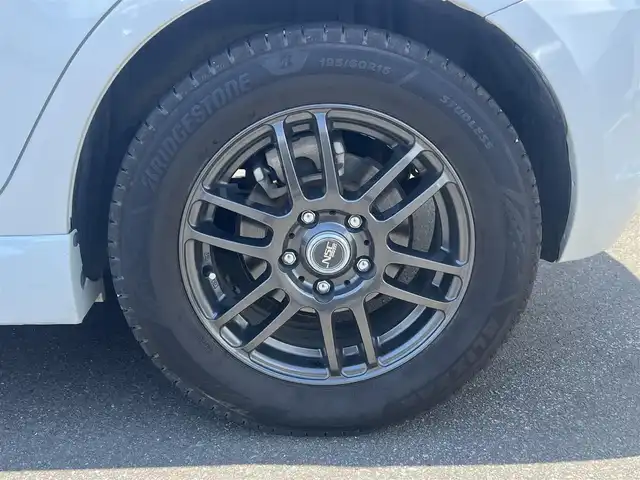 スズキ スイフト スポーツ 秋田県 2015(平27)年 9.7万km スノーホワイトパール 社外ナビ/フルセグ/LEDヘッドライト/社外アルミ/スマートキー/プッシュスタート/クルーズコントロール/社外フロアマット/純正ドアバイザー/ETC/オートライト/オートエアコン/パワーステアリング/パワーウィンドウ/横滑り防止/盗難防止装置/電動格納ウィンカーミラー/保証書/取扱説明書/記録簿