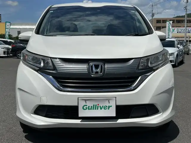 ホンダ フリード G ホンダセンシング 広島県 2017(平29)年 8.4万km ホワイトオーキッドパール ワンオーナー/純正ナビ/「CD/DVD/Bluetooth/フルセグTV/AM/FM」/バックカメラ/両側パワースライドドア/衝突被害軽減システム/レーダークルーズコントロール/レーンキープアシスト/標識認識機能/路外逸脱抑制機能/LEDヘッドライト/オートライト/ドライブレコーダー/ETC/プッシュスタート/スペアキー×1/保証書/取扱説明書