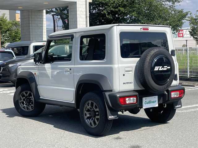 スズキ ジムニー シエラ JC 静岡県 2024(令6)年 0.5万km ピュアホワイトP １オーナー　/デュアルセンサーブレーキサポート　/車線逸脱警告/クルコン 　/アイドリングストップ　/前席シートヒーター　/ドアミラーヒーター　/ＬＥＤライト　/オートライト　/ラバーマット　/マットフラップ　/ドアバイザー/スマートキー /スペアキー/保証書/取説