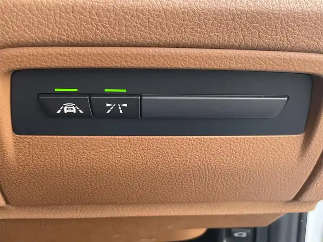 ＢＭＷ ３２０ｉ ラグジュアリー 滋賀県 2015(平27)年 4.1万km アルピンホワイトⅢ レザーシート(ブラウン)/シートヒーター(D/N席)/パワーシート(D/N席)/純正ナビ/CD/DVD/BT/USB/Bカメラ/ドライビングアシスト/ACC/LKA/ルームミラーETC/純正17インチAW/純正フロアマット/スペアキー1本