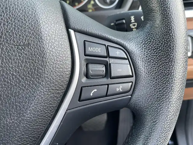 ＢＭＷ ３２０ｉ ラグジュアリー 滋賀県 2015(平27)年 4.1万km アルピンホワイトⅢ レザーシート(ブラウン)/シートヒーター(D/N席)/パワーシート(D/N席)/純正ナビ/CD/DVD/BT/USB/Bカメラ/ドライビングアシスト/ACC/LKA/ルームミラーETC/純正17インチAW/純正フロアマット/スペアキー1本
