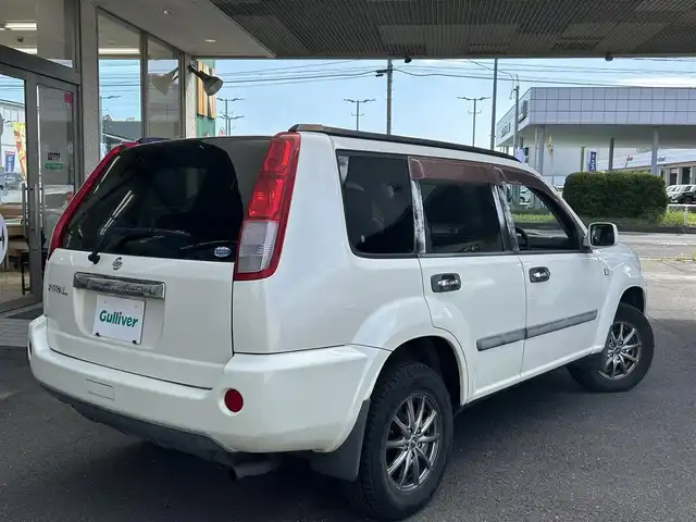 日産 エクストレイル Stt 宮城県 2005(平17)年 10.1万km ホワイトパール ・社外ナビ/(carrozzeria)/（AVIC-RZ900）/（フルセグTV/Bluetooth/CD/DVD/ミュージックサーバー）/・レザーシート/・前席シートヒーター/・革ステアリング/・電動格納ミラー/・HIDライト/・フロントフォグランプ/・フロアマット/・バイザー/・リアプライバシーガラス/・リモコンキー/・社外15インチアルミホイール/・ルーフレール/・Wエアバッグ/・取扱説明書