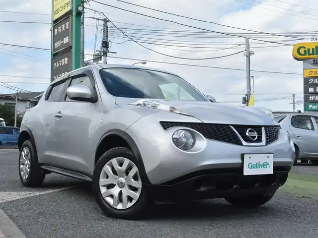 日産 ジューク 15RS タイプV 神奈川県 2012(平24)年 2万km ブリリアントシルバー 純正7インチワイドナビ/：ワンセグTV/：CD再生/：バックカメラ/マフラーカッター/純正フロアマット/：ドアバイザー/プライバシーガラス