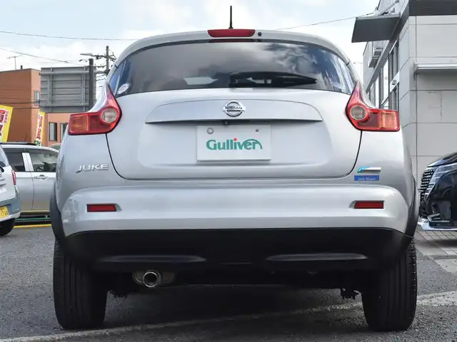 日産 ジューク 15RS タイプV 神奈川県 2012(平24)年 2万km ブリリアントシルバー 純正7インチワイドナビ/：ワンセグTV/：CD再生/：バックカメラ/マフラーカッター/純正フロアマット/：ドアバイザー/プライバシーガラス