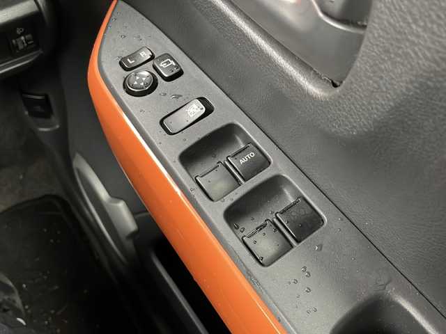 スズキ ハスラー G 岩手県 2014(平26)年 8.4万km パッションオレンジマイカ/スペリアホワイト レーダーブレーキＳ　ナビ　フルセグ　ＤＶＤ再生　シートヒーター　ＥＴＣ　ツィーター　オフロードモード　ヒルディセントコントロール　積込冬タイヤ付ＡＷ　純正マット　ヒーター付電格ミラー　スマートキー