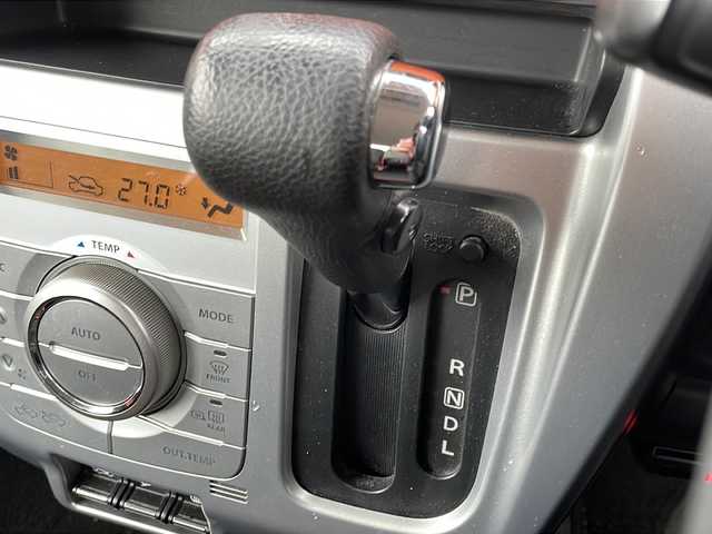 スズキ ハスラー G 岩手県 2014(平26)年 8.4万km パッションオレンジマイカ/スペリアホワイト レーダーブレーキＳ　ナビ　フルセグ　ＤＶＤ再生　シートヒーター　ＥＴＣ　ツィーター　オフロードモード　ヒルディセントコントロール　積込冬タイヤ付ＡＷ　純正マット　ヒーター付電格ミラー　スマートキー